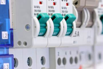 Included circuit breakers to protect socket groups from short-circuiting. 
