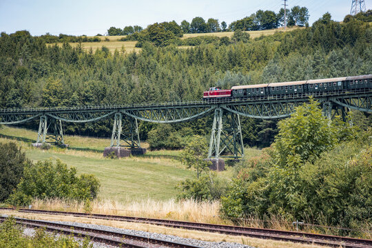 Viadukt &uuml;ber den Biesenbach nahe Epfenhofen