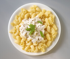  Pasta Hörnchen mit Sahnesauce und grobem Pfeffer