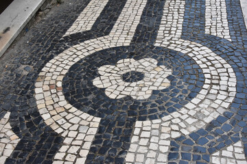Calçada Portuguesa – littéralement Chaussée Portugaise, Lisbonne. 