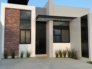 Fachada de casa moderna