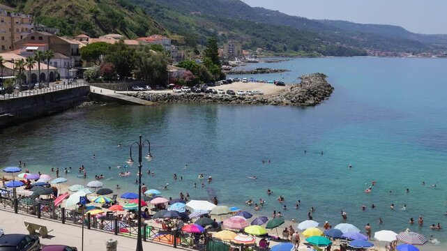 Pizzo (Southern Italy) is a picturesque coastal town on the Tyrrhenian Sea. The historic Aragonese Castle (Castello Murat) produces the famous ice cream "tartufo di Pizzo". 25.07.2025