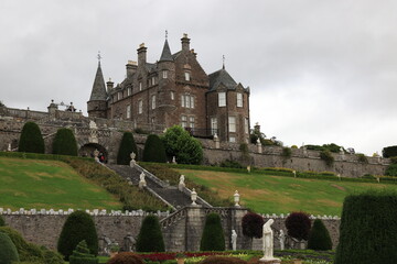 castle gardens in scotland