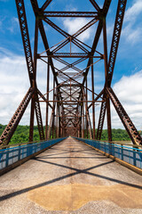 Chain of Rocks Bridge