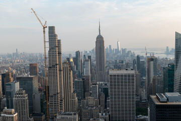 Obraz premium Urban Skyline at Dusk Captured