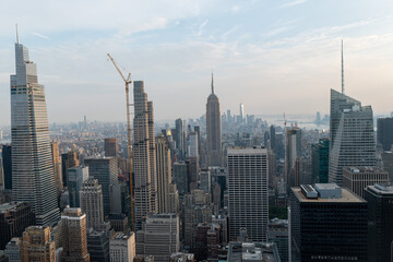 Urban Growth Shaped by Skyscrapers