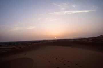 モロッコ サハラ砂漠朝日