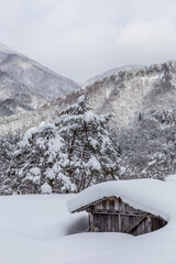 雪に覆われた冬の世界文化遺産　白川村（白川郷）　岐阜県 ：1月

