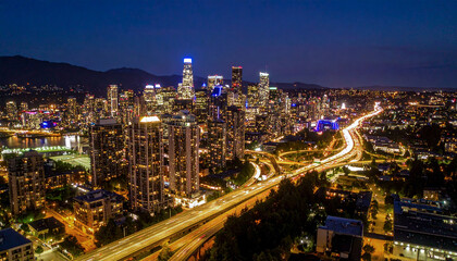 Fototapeta premium 大都会の綺麗な夜景