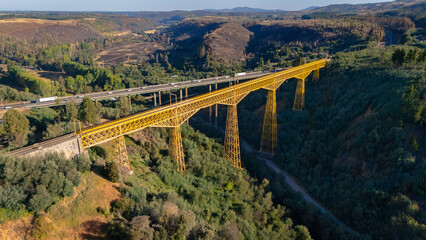 Puente Viaducto del Malleco, amarillo, collipulli, tren