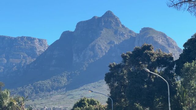 Devil&rsquo;s Peak on a sunny day in Cape Town, South Africa.