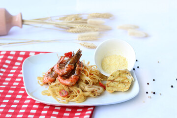 Fettuccine Seafood Aglio Olio, Seafood Aglio Olio, Aglio Olio