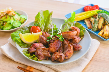 唐揚げ風トンテキ