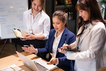 Company executive coaching young personal secretary assistant, team leader or senior manager...