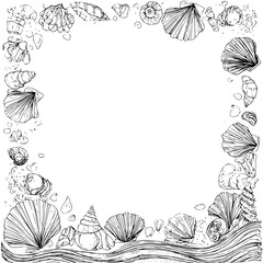 Obraz premium Seashells and pebbles arranged as a border frame with water waves at the bottom edge of the image