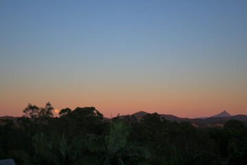 オーストラリア　大自然の中の朝日