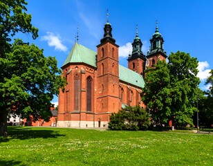 Obraz premium Medieval cathedral in parkland setting