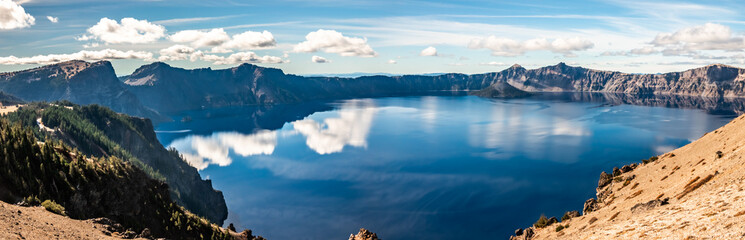 Lake view of the lake in the mountains