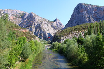 Incesu canyon is within the borders of Incesu village in the Ortakoy district of Corum. 