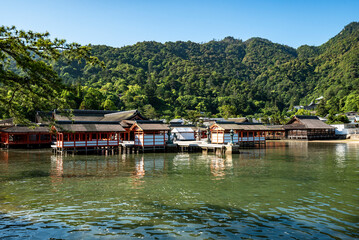 Obraz premium 世界遺産・日本三景厳島神社 広島県廿日市市宮島