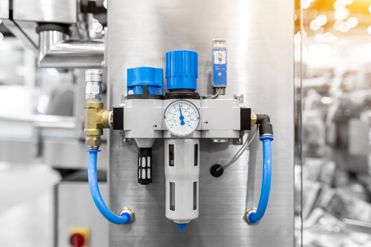 Compressed Air Filter Regulator Lubricator.