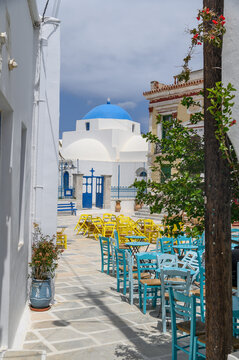 Narrow alley leading to the blue dome of Agios Athanasios, Serifos Chora