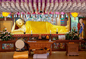 Haedong Yonggungsa Temple by the Sea in Busan, South Korea