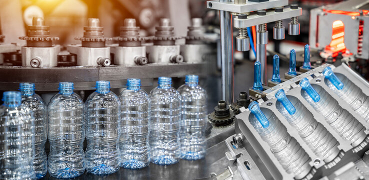 Automatic PET Plastic Bottle Blow Moulding Machine.