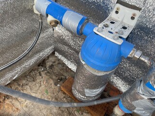 Insulation of a pit inside a well