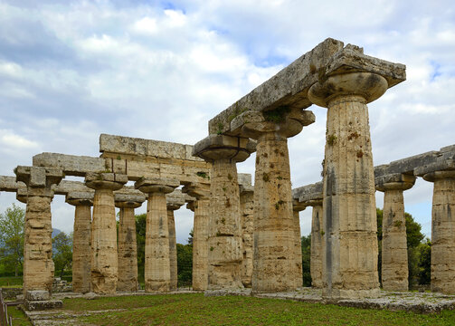 Temple of Hera in Paestum, Greek temple of Magna Graecia, the ruins of the ancient city of Paestum. UNESCO World Heritage Site, municipality of Capaccio, province of Salerno, Italy