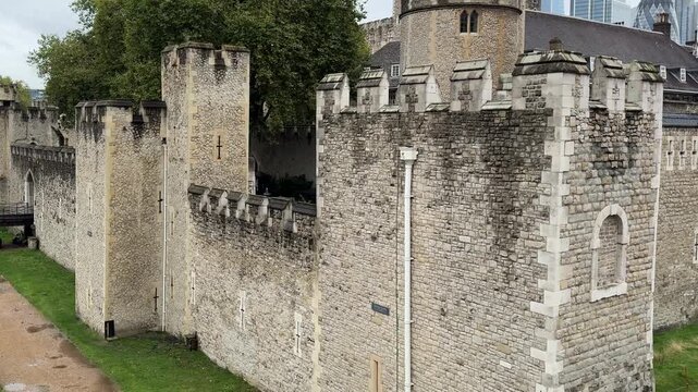 Tower of London &ndash; Historic Medieval Fortress and Landmark in England