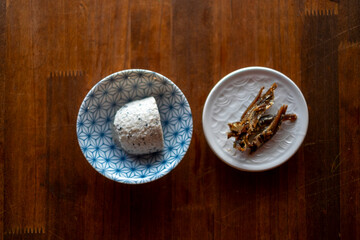 ごま豆腐とイワシの田作り