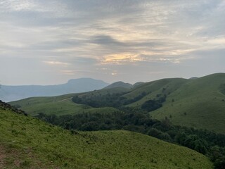 Obraz premium landscape with mountains in Munnar India