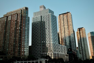Obraz premium Cluster of High-Rises Near Gantry Park (Queens, New York, USA)