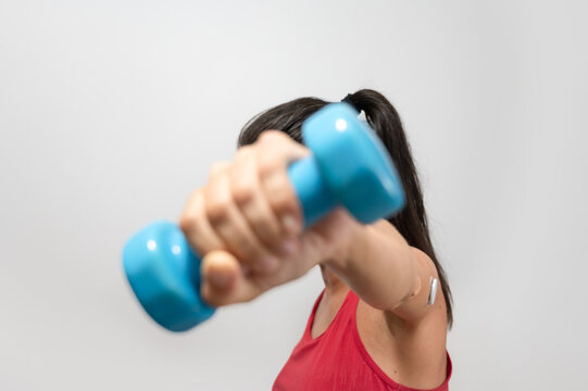 Diabetic patient training with continuous glucose monitoring sensor and weights