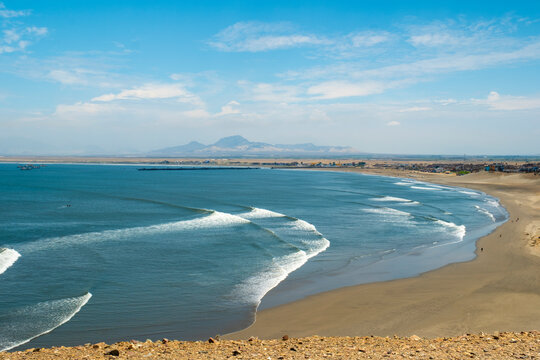longest surfing left in the world peru