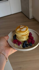 pancakes with berries