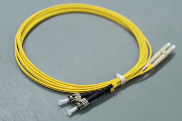 Fiber optic multimode LC patch cord for server rooms or data centers