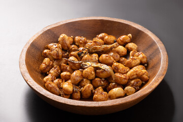 ［愛媛県宇和島市産大豆］大豆といりこ　和菓子