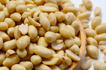 Raw Peeled Peanuts
Rich in protein