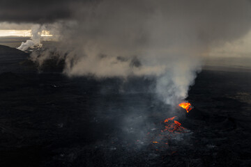 Naklejka premium an aerial view of the July 2025 eruption of the Sundhnukur Crater on the Reykjanes Peninsula in southwestern Iceland
