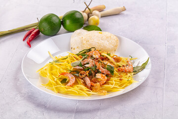 Salad with mango and prawn