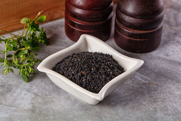 Black raw dry sesame seeds