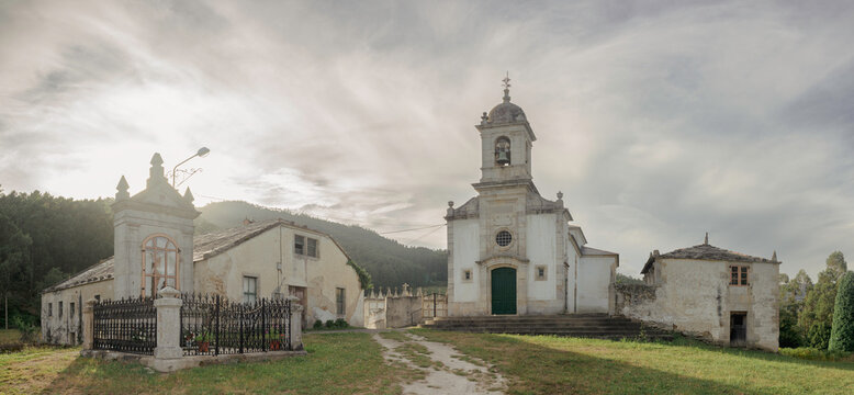 Iglesia parroquial y rectoral de Santo Tome de Recar&eacute;, Lugo, Galicia, Espa&ntilde;a, 