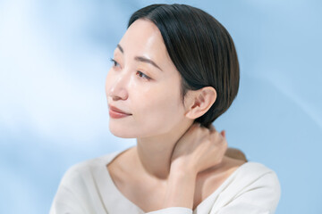 女性