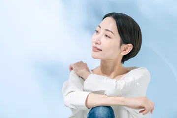 女性 © naka