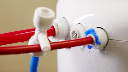 Installation of water filter adapters suitable for home use