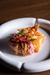 Tartar with nachos