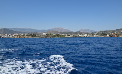 Küste auf Kreta in Griechenland vom Boot aus fotografiert