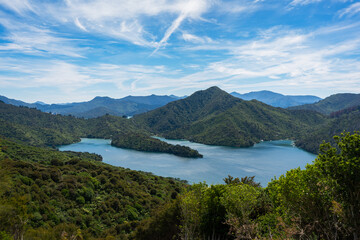 Blick über die beeindruckenden Marlborough Sounds in Neuseeland